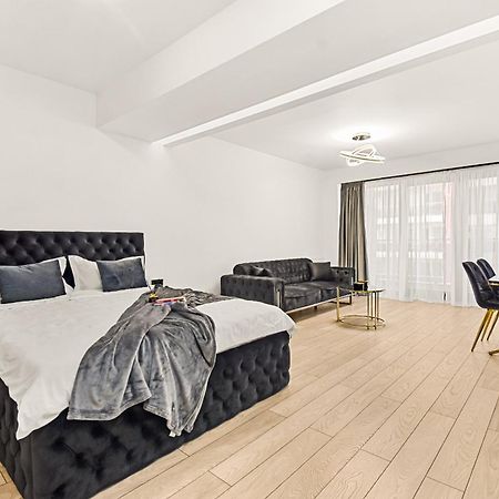 Central Deluxe By Rh Living 布加勒斯特 外观 照片